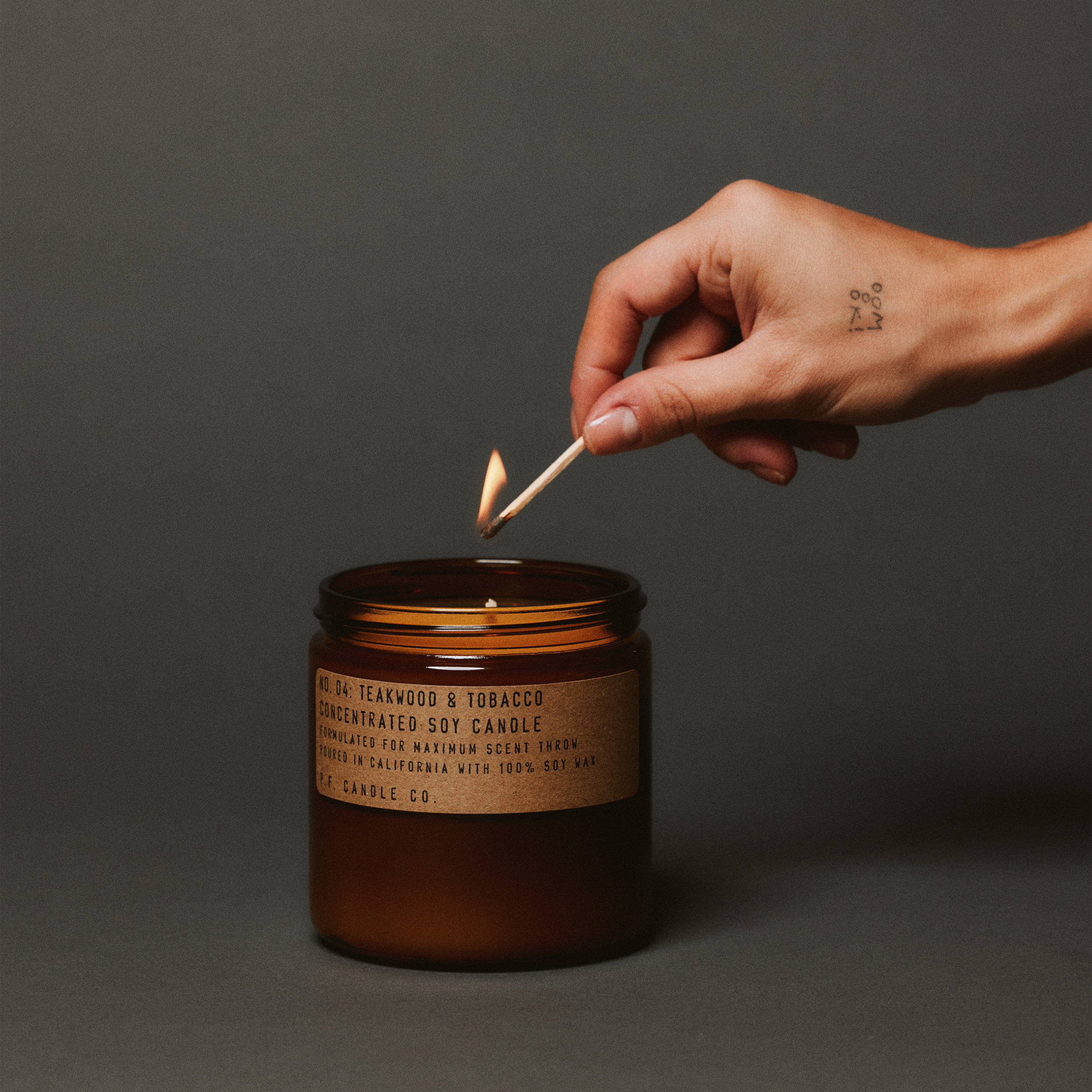 Teakwood & Tobacco Large Concentrated Candle - Thumbnail 2